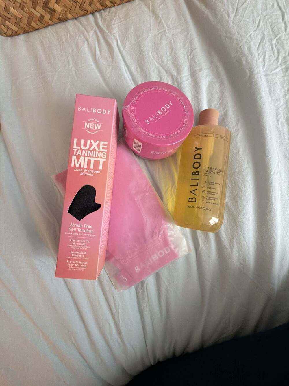 Bali Body Tanning Bundle Clear Self Tanning Gel Mitt Scrub Brand New